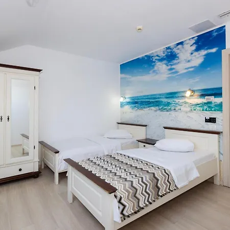 Merty Κονστάντζα